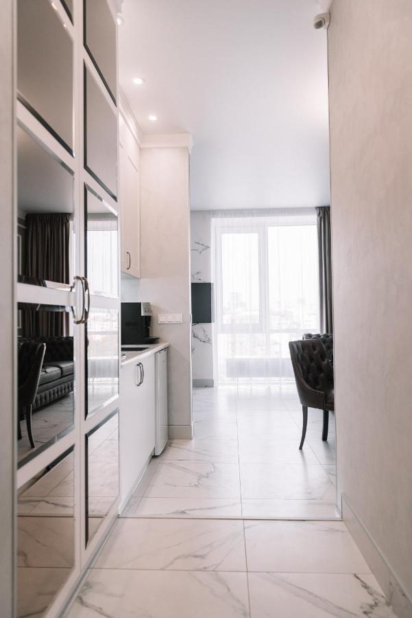 Royal Tower Vip Smart Apartments 2 Kyiv Exterior photo